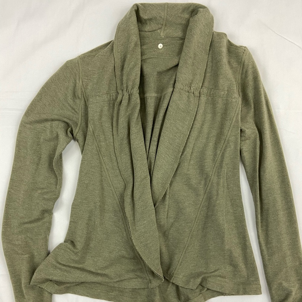 Lululemon shirt jacket